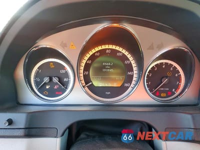 Zdjęcie 9 z 12 samochodu: 2011 MERCEDES-BENZ C 300 4MATIC VIN:WDDGF8BB7BR148435 - miniatura