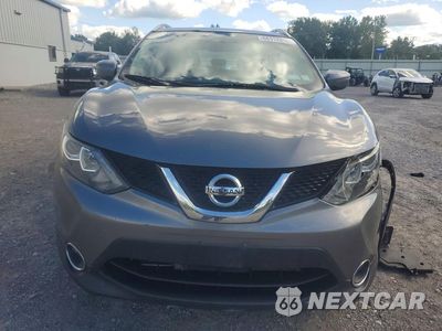 Piąte zdjęcie samochodu w środku: 2018 NISSAN ROGUE SPORT SV VIN:JN1BJ1CR2JW201275 - miniatura
