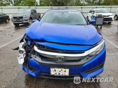 Piąte zdjęcie samochodu w środku: 2018 HONDA CIVIC LX VIN:19XFC2F59JE010566 - miniatura