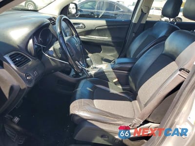Zdjęcie 7 z 12 samochodu: 2019 DODGE JOURNEY CROSSROAD VIN:3C4PDDGG5KT838611 - miniatura