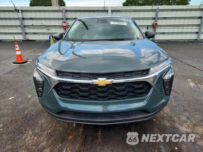 Piąte zdjęcie samochodu w środku: 2025 CHEVROLET TRAX LS VIN:KL77LFEP0SC163776 - miniatura