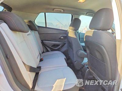Zdjęcie 10 z 12 samochodu: 2021 CHEVROLET TRAX LS VIN:KL7CJNSM9MB360897 - miniatura