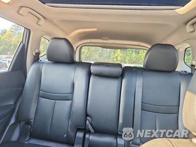 Zdjęcie 10 z 13 samochodu: 2016 NISSAN ROGUE SL VIN:5N1AT2MT1GC876754 - miniatura