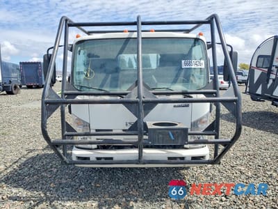 Piąte zdjęcie samochodu w środku: 2014 ISUZU NPR VIN:54DB4W1B8ES805560 - miniatura