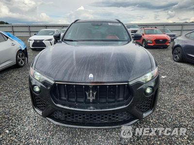 Piąte zdjęcie samochodu w środku: 2022 MASERATI LEVANTE BASE VIN:ZN661XUA4NX384719 - miniatura