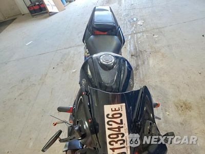 Piąte zdjęcie samochodu w środku: 2003 YAMAHA YZFR1 VIN:JYARN10E03A007681 - miniatura