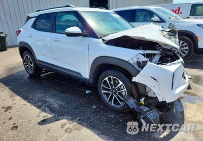 Czwarte zdjęcie samochodu z boku: 2026 CHEVROLET TRAILBLAZER LT VIN:KL79MRSLXTB097625 - miniatura