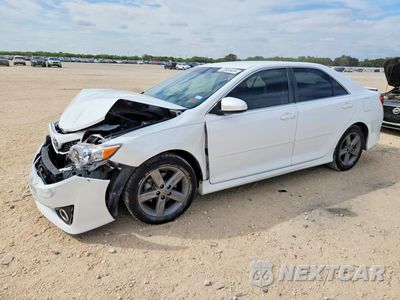2014 TOYOTA CAMRY SE 4T1BF1FK6EU741304 - główne zdjęcie licytacji z USA - miniatura