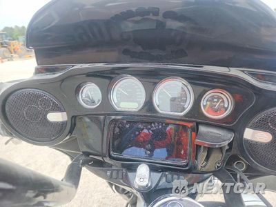 Zdjęcie 7 z 9 samochodu: 2014 HARLEY-DAVIDSON FLHTK ELECTRA GLIDE ULTRA LIMITED VIN:1HD1KEL14EB690314 - miniatura