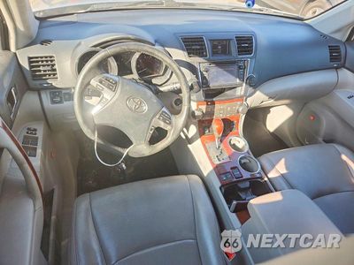 Zdjęcie 8 z 13 samochodu: 2013 TOYOTA HIGHLANDER LIMITED VIN:5TDDK3EH8DS237107 - miniatura