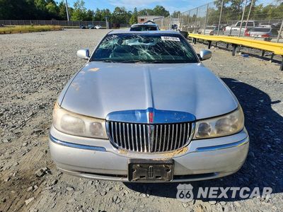 Piąte zdjęcie samochodu w środku: 1999 LINCOLN TOWN CAR EXECUTIVE VIN:1LNHM81W8XY648430 - miniatura