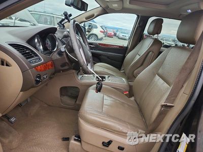 Zdjęcie 7 z 13 samochodu: 2016 CHRYSLER TOWN & COUNTRY TOURING L VIN:2C4RC1CG4GR159942 - miniatura