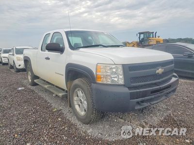 Czwarte zdjęcie samochodu z boku: 2010 CHEVROLET SILVERADO K1500 VIN:1GCSKPEA8AZ110627 - miniatura
