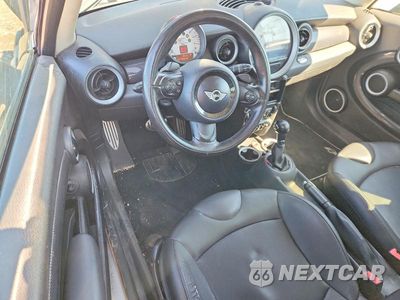 Zdjęcie 8 z 12 samochodu: 2012 MINI COOPER S VIN:WMWSV3C54CTY18351 - miniatura