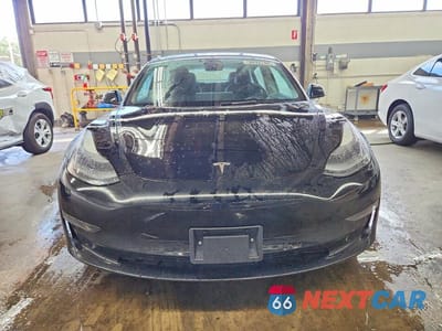 Piąte zdjęcie samochodu w środku: 2022 TESLA MODEL 3 VIN:5YJ3E1EA1NF369335 - miniatura