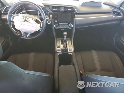 Zdjęcie 8 z 13 samochodu: 2019 HONDA CIVIC EX VIN:19XFC1F35KE202108 - miniatura