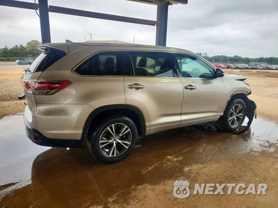 Trzecie zdjęcie samochodu z tyłu: 2016 TOYOTA HIGHLANDER XLE VIN:5TDKKRFH7GS151509 - miniatura