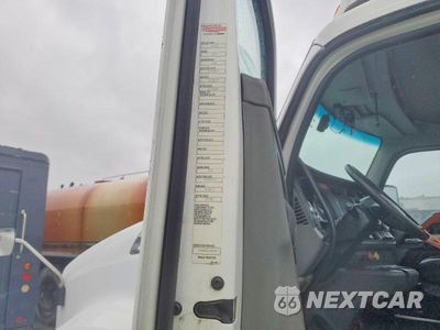 Zdjęcie 12 z 13 samochodu: 2020 KENWORTH T680 SEMI TRUCK VIN:1XKYA48X2LJ393429 - miniatura