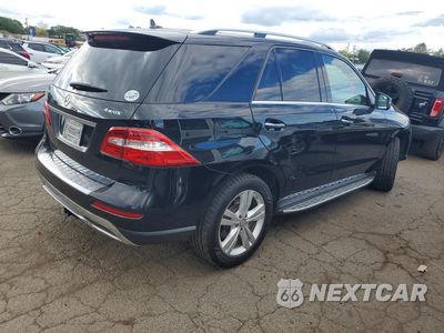 Trzecie zdjęcie samochodu z tyłu: 2015 MERCEDES-BENZ ML 350 4MATIC VIN:4JGDA5HB8FA567511 - miniatura