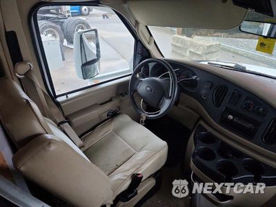 Piąte zdjęcie samochodu w środku: 2008 FORD E450 RV VIN:1FDXE45SX8DA25800 - miniatura