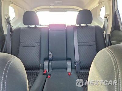 Zdjęcie 10 z 13 samochodu: 2018 NISSAN ROGUE SV VIN:KNMAT2MT9JP549619 - miniatura