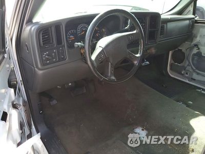 Zdjęcie 8 z 12 samochodu: 2005 CHEVROLET SILVERADO C1500 VIN:1GCEC14T45Z335479 - miniatura