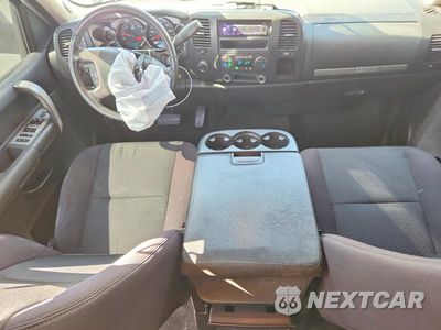 Zdjęcie 8 z 12 samochodu: 2008 CHEVROLET SILVERADO K1500 VIN:2GCEK190X81325876 - miniatura