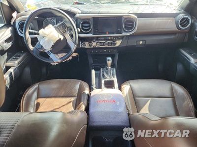 Zdjęcie 8 z 12 samochodu: 2017 TOYOTA TACOMA LIMITED VIN:3TMGZ5AN9HM056748 - miniatura