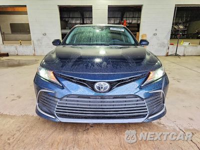 Piąte zdjęcie samochodu w środku: 2021 TOYOTA CAMRY LE VIN:4T1C11BK3MU027511 - miniatura