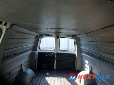 Zdjęcie 10 z 13 samochodu: 2000 GMC SAVANA G3500 VIN:1GTHG39R3Y1214309 - miniatura
