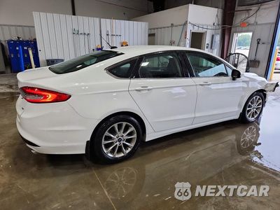Trzecie zdjęcie samochodu z tyłu: 2017 FORD FUSION SE VIN:3FA6P0H70HR367392 - miniatura