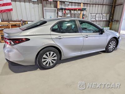 Trzecie zdjęcie samochodu z tyłu: 2022 TOYOTA CAMRY LE VIN:4T1C31AK1NU587637 - miniatura