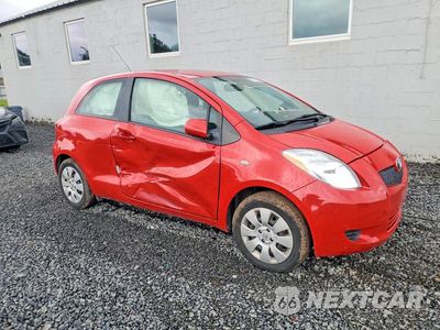 Czwarte zdjęcie samochodu z boku: 2008 TOYOTA YARIS BASE VIN:JTDJT903785212399 - miniatura