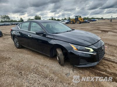 Czwarte zdjęcie samochodu z boku: 2023 NISSAN ALTIMA SV VIN:1N4BL4DV7PN312770 - miniatura