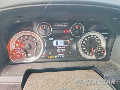 Zdjęcie 9 z 13 samochodu: 2015 RAM 3500 LARAMIE VIN:3C63R3JL5FG604944 - miniatura