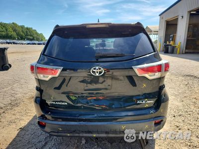 Zdjęcie 6 z 13 samochodu: 2015 TOYOTA HIGHLANDER XLE VIN:5TDJKRFH4FS113231 - miniatura