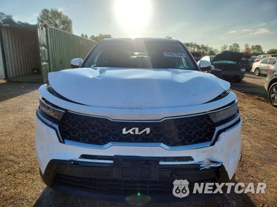 Piąte zdjęcie samochodu w środku: 2023 KIA SORENTO LX VIN:5XYRG4LC3PG253267 - miniatura