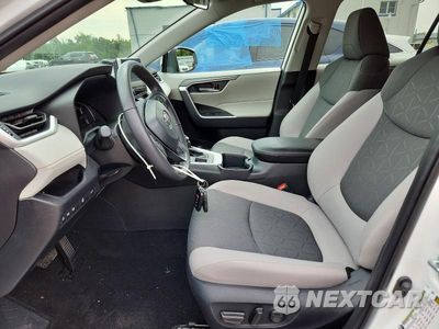 Zdjęcie 7 z 13 samochodu: 2025 TOYOTA RAV4 XLE VIN:2T3P1RFV3SW605437 - miniatura