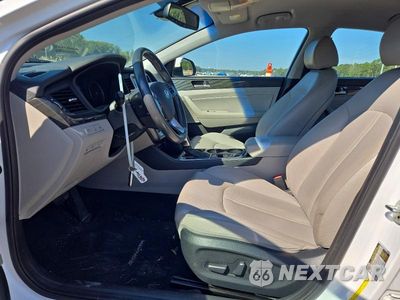 Zdjęcie 7 z 13 samochodu: 2019 HYUNDAI SONATA PLUG-IN HYBRID LIMITED VIN:KMHE54L22KA093723 - miniatura