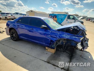 Czwarte zdjęcie samochodu z boku: 2019 CHRYSLER 300 TOURING VIN:2C3CCAAG9KH581068 - miniatura