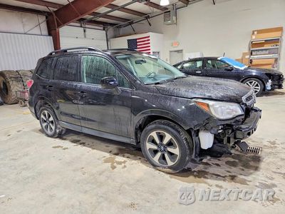Czwarte zdjęcie samochodu z boku: 2017 SUBARU FORESTER 2.5I PREMIUM VIN:JF2SJAEC5HH422228 - miniatura