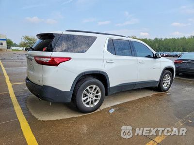 Trzecie zdjęcie samochodu z tyłu: 2021 CHEVROLET TRAVERSE LT VIN:1GNERGKW1MJ261618 - miniatura