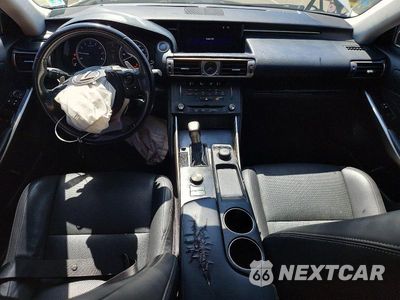 Zdjęcie 8 z 12 samochodu: 2016 LEXUS IS 200T VIN:JTHBA1D28G5011251 - miniatura