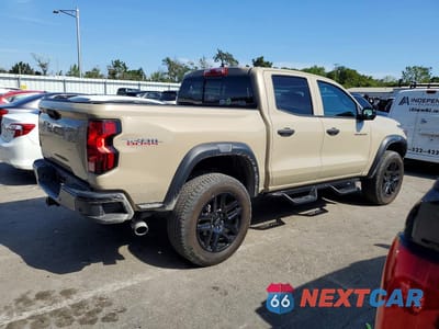 Trzecie zdjęcie samochodu z tyłu: 2024 CHEVROLET COLORADO TRAIL BOSS VIN:1GCPTEEK1R1140093 - miniatura
