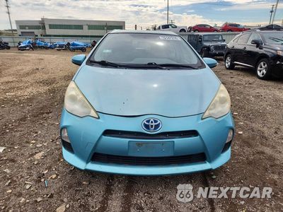 Piąte zdjęcie samochodu w środku: 2013 TOYOTA PRIUS C TWO VIN:JTDKDTB32D1047374 - miniatura
