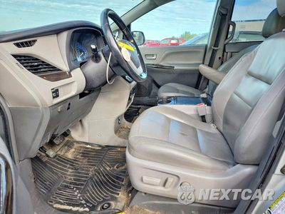 Zdjęcie 7 z 13 samochodu: 2019 TOYOTA SIENNA XLE 8-PASSENGER VIN:5TDYZ3DC4KS973624 - miniatura