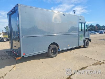 Trzecie zdjęcie samochodu z tyłu: 2020 FORD F59 DELIVERY TRUCK VIN:1F65F5KN1L0A03653 - miniatura