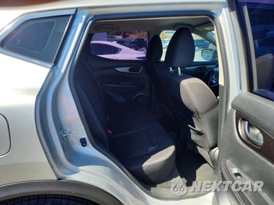 Zdjęcie 10 z 13 samochodu: 2017 NISSAN ROGUE SPORT S VIN:JN1BJ1CP4HW029453 - miniatura