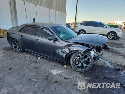 Czwarte zdjęcie samochodu z boku: 2022 CHRYSLER 300 S VIN:2C3CCABTXNH116296 - miniatura
