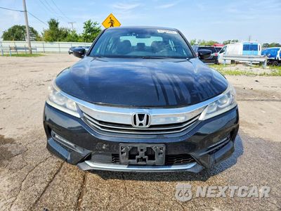 Piąte zdjęcie samochodu w środku: 2017 HONDA ACCORD SPORT VIN:1HGCR2F60HA007418 - miniatura